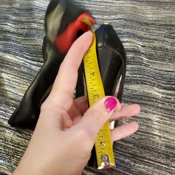 Black Michael Kors heels size 7 - Picture 9 of 9